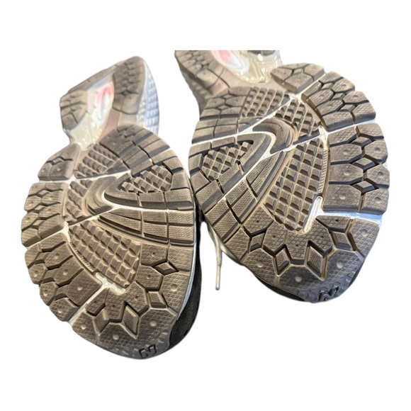 New Balance 1906 Sneakers, Men’s size 10.5 Shoes - Picture 10 of 10